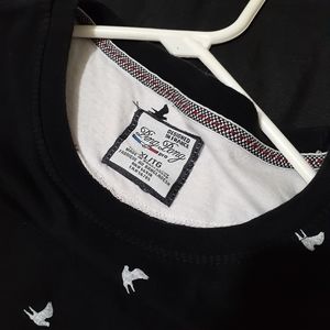 Black birde shirt